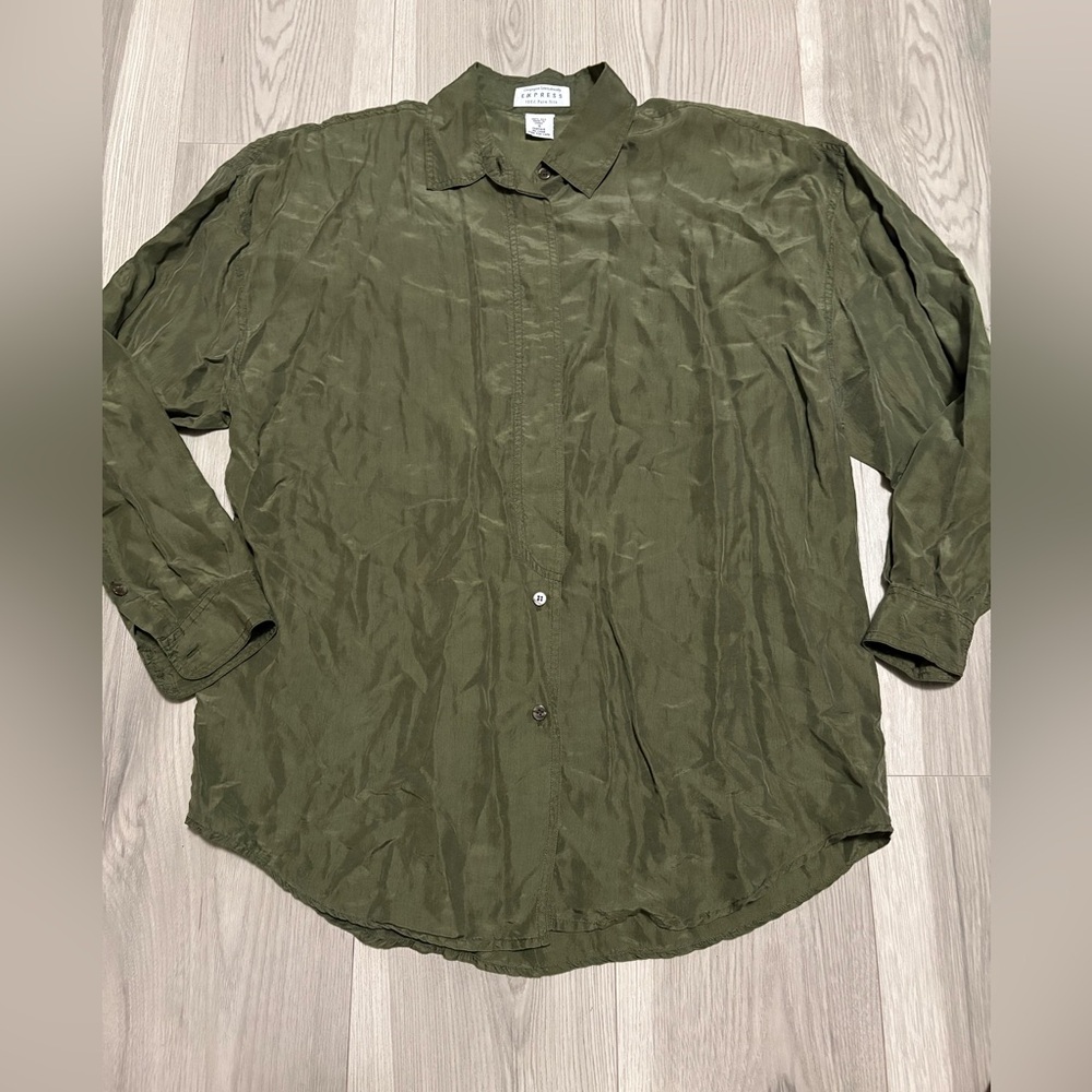 Compagnie International 100% Pure Silk Button Down